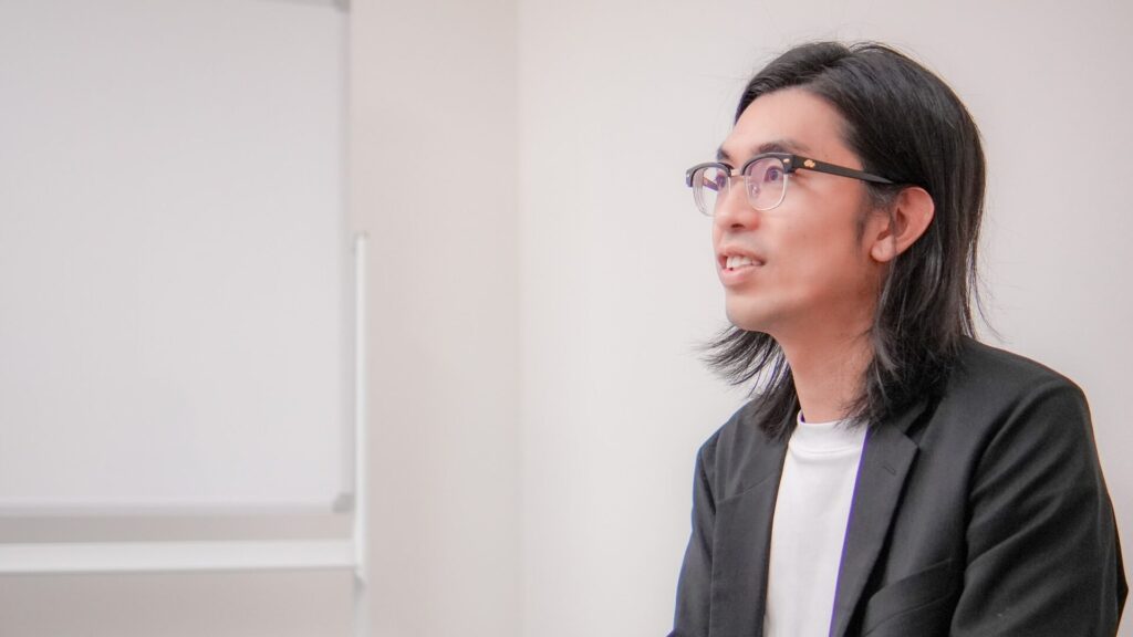 アネシス株式会社での現場定着の秘訣を聞くCS担当の谷川|警備業向けクラウド管制・業務システムKOMAINU